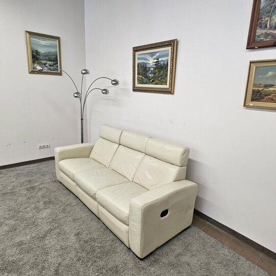 Natūralios odos sofa su relax funkcija - Sofos