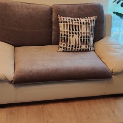 Stilinga odinė sofa 160x75 cm su patogiu miegojimo mechanizmu