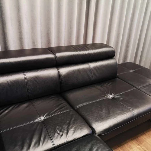 Odinė juoda sofa - Minkšti kampai