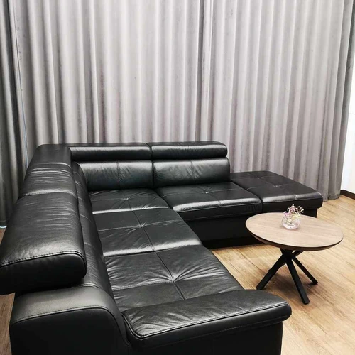 Odinė juoda sofa - Minkšti kampai